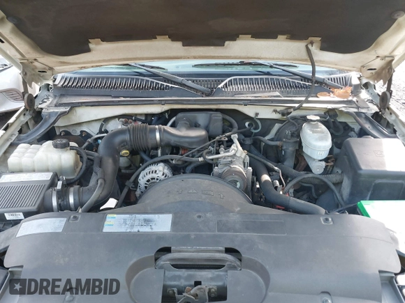2004 Chevrolet Silverado 1500 Work Truck with VIN 1GCEC14X14Z201305, listed as a IAAI auction lot 41619446 with 166,615 mi miles. Bid and sale history available at carsss.com. Image 10.