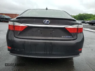 2013 Lexus ES 300h z VIN JTHBW1GG9D2033782, wystawiony jako Copart lot #60403455 z przebiegiem 265 567 mil mil oraz Szkoda całkowita • Salvage title. Historia ofert i sprzedaży dostępna na DreamBid. Obrazek 6.
