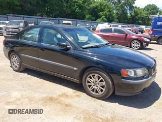 2004 Volvo S60 с VIN YV1RS61T642386215, выставлен на аукционе IAAI как лот 42316402 с пробегом 204 756 миль миль и . История ставок и продаж доступна на DreamBid. Изображение 1.
