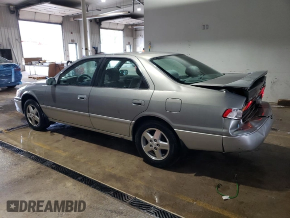 2001 Toyota Camry CE z VIN JT2BG22K410558183, wystawiony jako Copart lot #55600625 z przebiegiem 69 689 mil mil oraz Szkoda całkowita • Salvage title. Historia ofert i sprzedaży dostępna na DreamBid. Obrazek 2.