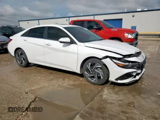 2024 Hyundai Elantra SEL z VIN KMHLS4DG3RU742125, wystawiony jako Copart lot #53405435 z przebiegiem 29 028 mil mil oraz Szkoda całkowita • Salvage title. Historia ofert i sprzedaży dostępna na DreamBid. Obrazek 4.