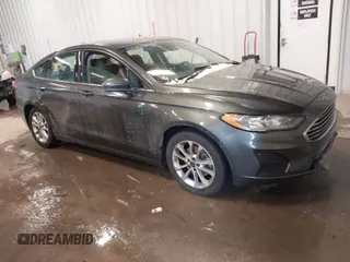 2019 Ford Fusion SE with VIN 3FA6P0HD1KR134313, listed as a IAAI auction lot 41024340 with 134,381 mi miles. Bid and sale history available at carsss.com. Image 1.