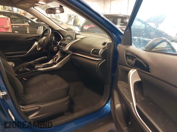 2018 Mitsubishi Eclipse Cross LE with VIN JA4AT4AA9JZ069268, listed as a IAAI auction lot 41941695 with 52,320 mi miles and . Bid and sale history available at DreamBid. Image 5.