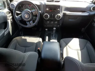2018 Jeep Wrangler Unlimited Sahara z VIN 1C4BJWEG9JL835996, wystawiony jako Copart lot #51099005 z przebiegiem 42 962 mil mil oraz Szkoda całkowita • Salvage title. Historia ofert i sprzedaży dostępna na DreamBid. Obrazek 8.