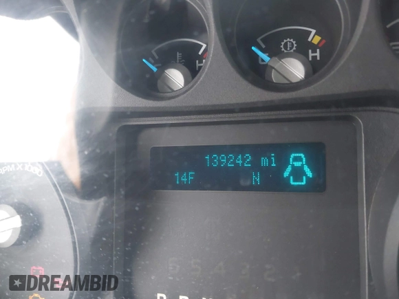2016 Ford Super Duty F-250 SRW XLT with VIN 1FT7X2B67GEA18368, listed as a IAAI auction lot 41524825 with 139,242 mi miles. Bid and sale history available at carsss.com. Image 15.