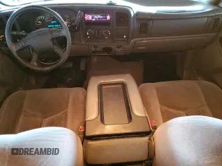2005 Chevrolet Avalanche LS with VIN 3GNEC12Z65G273761, listed as a Copart auction lot 80121644 with 204,903 mi miles and Clean Title. Bid and sale history available at DreamBid. Image 8.