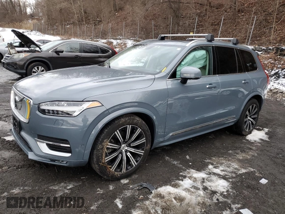 2022 Volvo XC90 Inscription with VIN YV4A22PL8N1871611, listed as a Copart auction lot 43710095 with 68,693 mi miles and Salvage title. Bid and sale history available at DreamBid. Image 1.