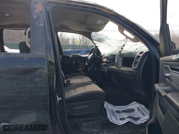 2019 Ram 1500 Big Horn/Lone Star with VIN 1C6SRFFT9KN783755, listed as a IAAI auction lot 41381428 with 134,669 mi miles. Bid and sale history available at carsss.com. Image 5.