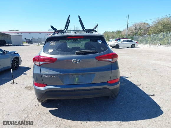 2017 Hyundai Tucson SE Plus with VIN KM8J33A45HU452928, listed as a IAAI auction lot 41601229 with 114,949 mi miles. Bid and sale history available at carsss.com. Image 16.