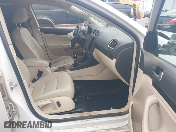 2010 Volkswagen Jetta TDI with VIN 3VWPL7AJ9AM662094, listed as a IAAI auction lot 42034372 with 287,463 mi miles and . Bid and sale history available at DreamBid. Image 5.