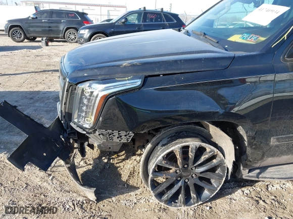 2018 Cadillac Escalade Luxury with VIN 1GYS4BKJ1JR296393, listed as a IAAI auction lot 41740934 with 83,432 mi miles. Bid and sale history available at carsss.com. Image 19.