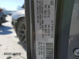 2016 Dodge Challenger 392 Hemi Scat Pack Shaker z VIN 2C3CDZFJ8GH279147, wystawiony jako Copart lot #41882095 z przebiegiem 98 874 mil mil oraz Szkoda całkowita • Salvage title. Historia ofert i sprzedaży dostępna na DreamBid. Obrazek 14.