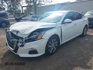 2020 Nissan Altima 2.5 S with VIN 1N4BL4BV3LC141251, listed as a IAAI auction lot 41922056 with 43,170 mi miles. Bid and sale history available at carsss.com. Image 17.