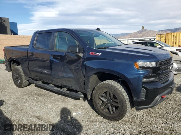 2020 Chevrolet Silverado 1500 LT Trail Boss with VIN 1GCPYFED1LZ306811, listed as a Copart auction lot 42993575 with 107,386 mi miles and Salvage Title. Bid and sale history available at carsss.com. Image 4.