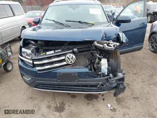 2018 Volkswagen Atlas 3.6L V6 SEL with VIN 1V2MR2CA2JC520870, listed as a IAAI auction lot 41362865 with 49,313 mi miles. Bid and sale history available at carsss.com. Image 6.