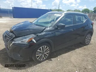 2024 Nissan Kicks SV z VIN 3N1CP5CV7RL559738, wystawiony jako Copart lot #60269685 z przebiegiem 19 068 mil mil oraz Szkoda całkowita • Salvage title. Historia ofert i sprzedaży dostępna na DreamBid. Obrazek 1.