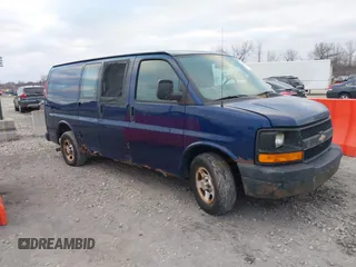 2004 Chevrolet Express Cargo z VIN 1GCFG15X941210565, wystawiony jako IAAI lot #38335158 z przebiegiem Nie podano mil oraz . Historia ofert i sprzedaży dostępna na DreamBid. Obrazek 1.