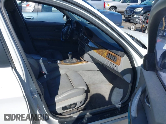 2006 BMW 3 Series 325i with VIN WBAVB13546KX50170, listed as a IAAI auction lot 41960414 with 118,453 mi miles and . Bid and sale history available at carsss.com. Image 5.