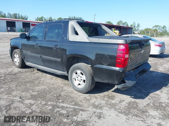 2007 Chevrolet Avalanche LTZ z VIN 3GNEC12J67G110914, wystawiony jako IAAI lot #41933097 z przebiegiem 197 230 mil mil oraz . Historia ofert i sprzedaży dostępna na DreamBid. Obrazek 3.