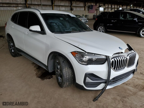 2020 BMW X1 xDrive28i with VIN WBXJG9C04L5P87254, listed as a Copart auction lot 50729495 with 97,133 mi miles and Salvage Title. Bid and sale history available at carsss.com. Image 4.