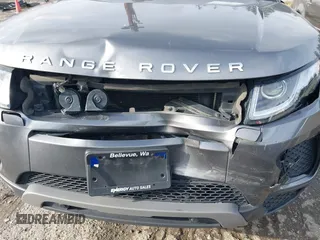 2017 Land Rover Range Rover Evoque SE with VIN SALVP2BG5HH195526, listed as a IAAI auction lot 40744525 with 106,618 mi miles. Bid and sale history available at carsss.com. Image 6.
