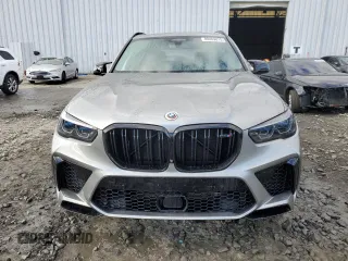 2023 BMW X5 M z VIN 5YMJU0C02P9N97072, wystawiony jako Copart lot #88469815 z przebiegiem 22 395 mil mil oraz Szkody całkowita. Historia ofert i sprzedaży dostępna na DreamBid. Obrazek 5.