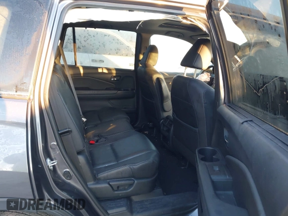 2020 Honda Passport EX-L with VIN 5FNYF7H55LB005906, listed as a IAAI auction lot 41322450 with 66,545 mi miles and . Bid and sale history available at DreamBid. Image 8.