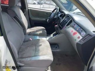 2007 Toyota Highlander w/3rd Row with VIN JTEEP21AX70193588, listed as a IAAI auction lot 42041329 with 244,278 mi miles. Bid and sale history available at carsss.com. Image 5.