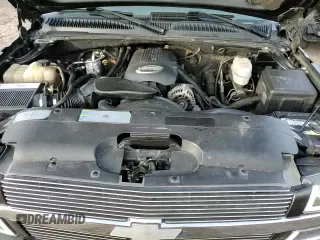 2003 Chevrolet Silverado 1500HD LS z VIN 1GCGC13U43F136661, wystawiony jako Copart lot #85513924 z przebiegiem 203 880 mil mil oraz Szkoda całkowita • Salvage title. Historia ofert i sprzedaży dostępna na DreamBid. Obrazek 13.