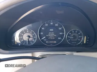 2008 Mercedes-Benz CLK 550 with VIN WDBTK72F38T092697, listed as a Copart auction lot 81805274 with 117,855 mi miles and Salvage Title. Bid and sale history available at DreamBid. Image 9.