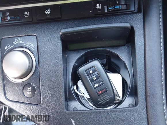 2016 Lexus ES 330 с VIN 58ABK1GG8GU013954, выставлен на аукционе IAAI как лот 41668366 с пробегом 102 273 миль миль и . История ставок и продаж доступна на DreamBid. Изображение 11.