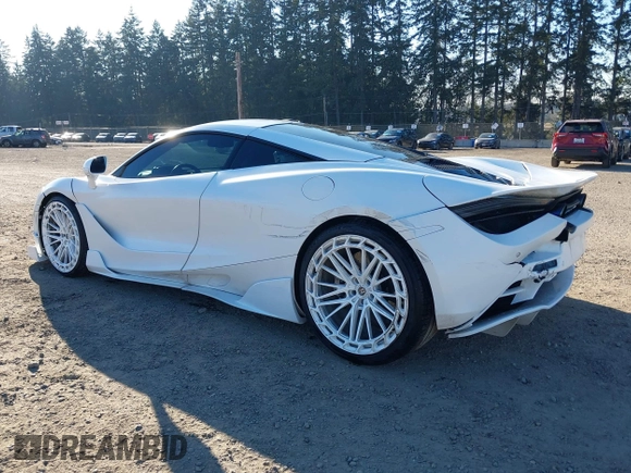 2018 McLaren 720S z VIN SBM14DCA1JW000891, wystawiony jako IAAI lot #41431972 z przebiegiem 23 724 mil mil oraz . Historia ofert i sprzedaży dostępna na DreamBid. Obrazek 3.