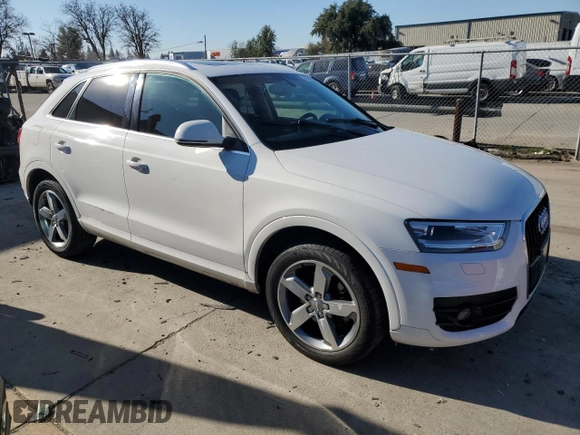 2015 Audi Q3 Premium Plus with VIN WA1BFCFSXFR009708, listed as a Copart auction lot 88982135 with 146,063 mi miles and Clean title. Bid and sale history available at DreamBid. Image 4.