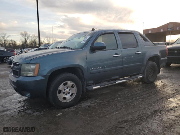 2008 Chevrolet Avalanche LS with VIN 3GNFK12358G172847, listed as a Copart auction lot 43667645 with 196,049 mi miles and Clean Title. Bid and sale history available at carsss.com. Image 1.