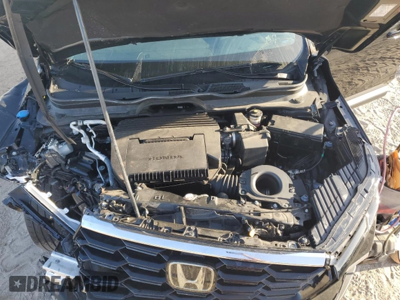 2023 Honda Pilot Touring with VIN 5FNYG2H77PB006594, listed as a Copart auction lot 83662854 with 37,637 mi miles and Salvage Title. Bid and sale history available at DreamBid. Image 13.