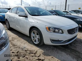 2015 Volvo S60 T5 Drive-E Premier with VIN YV140MFB0F1317291, listed as a Copart auction lot 49620273 with 47,927 mi miles. Bid and sale history available at carsss.com. Image 4.