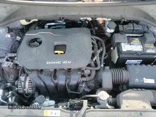 2019 Hyundai Kona SE z VIN KM8K12AA2KU208218, wystawiony jako Copart lot #72010985 z przebiegiem 45 393 mil mil oraz Szkoda całkowita • Salvage title. Historia ofert i sprzedaży dostępna na DreamBid. Obrazek 16.