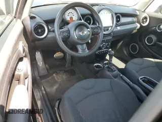 2011 MINI Hardtop S with VIN WMWSV3C57BTY16043, listed as a Copart auction lot 59337575 with 84,617 mi miles and Salvage title. Bid and sale history available at DreamBid. Image 8.