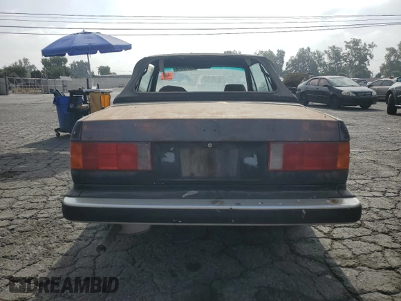 1987 BMW 3 Series z VIN WBABB2303H1942637, wystawiony jako Copart lot #59732834 z przebiegiem 167 593 mil mil oraz Szkoda całkowita • Salvage title. Historia ofert i sprzedaży dostępna na DreamBid. Obrazek 6.