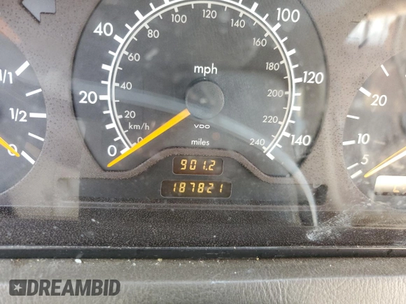 1997 Mercedes-Benz C z VIN WDBHA23EXVF601373, wystawiony jako Copart lot #78402194 z przebiegiem 187 821 mil mil oraz Szkoda całkowita • Salvage title. Historia ofert i sprzedaży dostępna na DreamBid. Obrazek 9.