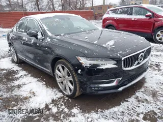 2017 Volvo S90 Inscription with VIN YV1A22MLXH1011750, listed as a IAAI auction lot 41158231 with 69,885 mi miles. Bid and sale history available at carsss.com. Image 1.