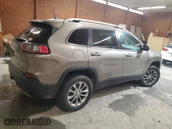 2021 Jeep Cherokee Latitude Lux z VIN 1C4PJMMX9MD122431, wystawiony jako Copart lot #82842834 z przebiegiem 72 284 mil mil oraz Szkoda całkowita • Salvage title. Historia ofert i sprzedaży dostępna na DreamBid. Obrazek 3.