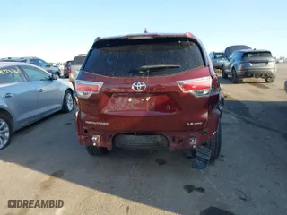 2016 Toyota Highlander LE with VIN 5TDBKRFH7GS294413, listed as a IAAI auction lot 41735619 with 61,176 mi miles. Bid and sale history available at carsss.com. Image 17.