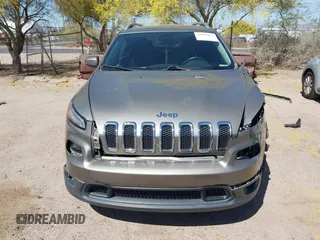 2017 Jeep Cherokee Latitude with VIN 1C4PJLCB8HW667384, listed as a IAAI auction lot 42047427 with 103,339 mi miles and . Bid and sale history available at carsss.com. Image 12.
