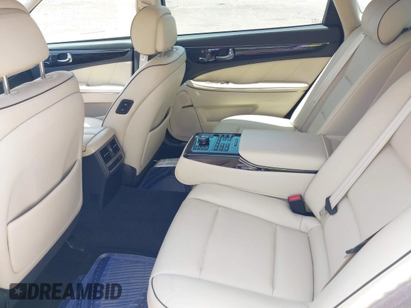 2016 Hyundai Equus Signature with VIN KMHGH4JH7GU102560, listed as a IAAI auction lot 42405555 with 95,702 mi miles and . Bid and sale history available at DreamBid. Image 8.