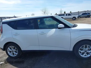 2023 Kia Soul LX with VIN KNDJ23AU7P7861503, listed as a IAAI auction lot 41707980 with 43,028 mi miles. Bid and sale history available at carsss.com. Image 14.
