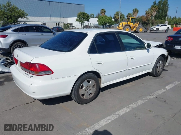 2001 Honda Accord EX z VIN 1HGCG16501A074615, wystawiony jako IAAI lot #42297708 z przebiegiem 187 936 mil mil oraz . Historia ofert i sprzedaży dostępna na DreamBid. Obrazek 4.
