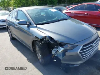 2017 Hyundai Elantra Value Edition z VIN KMHD84LF2HU073842, wystawiony jako IAAI lot #42209267 z przebiegiem 107 414 mil mil oraz . Historia ofert i sprzedaży dostępna na DreamBid. Obrazek 1.