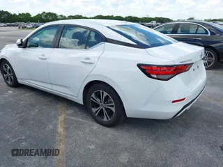 2022 Nissan Sentra SV z VIN 3N1AB8CV7NY287969, wystawiony jako IAAI lot #42501611 z przebiegiem 55 975 mil mil oraz . Historia ofert i sprzedaży dostępna na DreamBid. Obrazek 3.