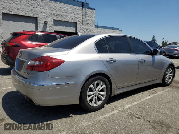 2013 Hyundai Genesis 3.8L z VIN KMHGC4DD7DU248394, wystawiony jako Copart lot #56650615 z przebiegiem 240 189 mil mil oraz Czysty tytuł • Clean title. Historia ofert i sprzedaży dostępna na DreamBid. Obrazek 3.